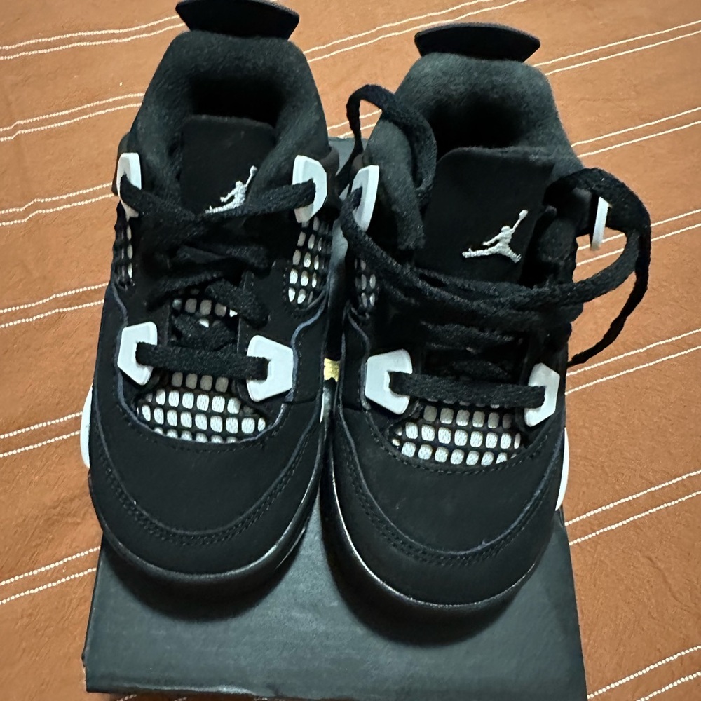 Jordan Retro 4 Kids Black and White Sneakers